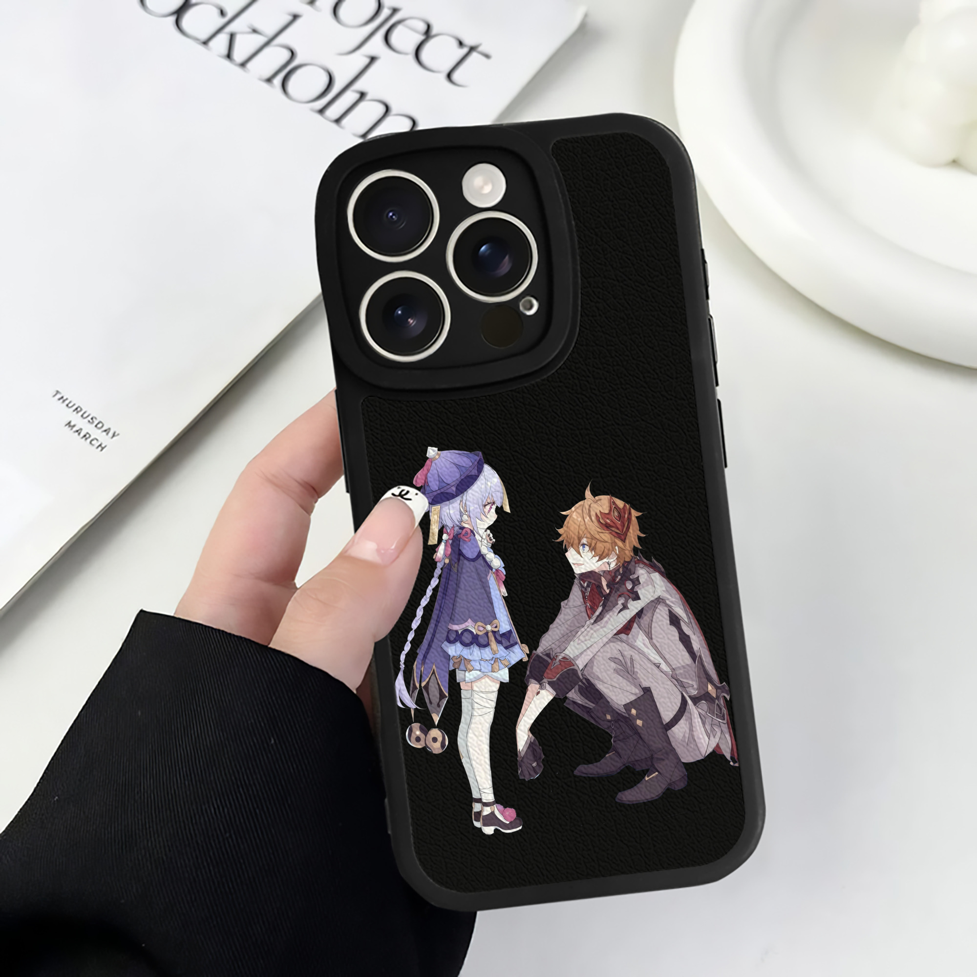 げんし神 七七 なな  genshin Nana 【iPhone 16シリーズ対応】シリコンスマホケース（レザー調） 材質：シリコン